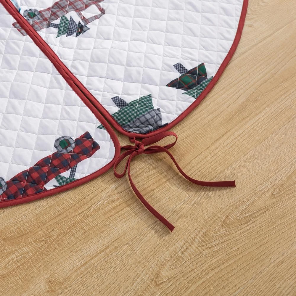 48 In. Vintage Truck Polyester Microfiber Quilted Tree Skirt 8 48 In. Vintage Truck Polyester Microfiber Quilted Tree Skirt - Image 8