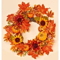 18 In. Artificial WP Gourd Berry Floral Wreath