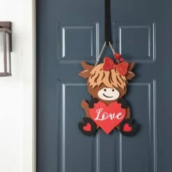 18 In. H Valentine's Wooden Highland Cow With Heart Door Hanger 17 18 In. H Valentine's Wooden Highland Cow With Heart Door Hanger -The Home Depot Shop glitzhome seasonal decorations 2019400026 31 1000