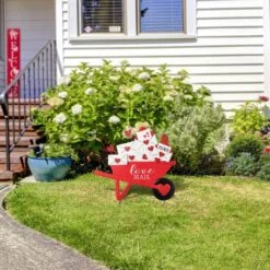24 In. H Valentine's Metal LOVE Mail Wagon Yard Stake Or Wall Decor -The Home Depot Shop glitzhome seasonal decorations 2032200006 31 1000