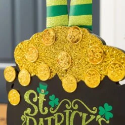 24 In. Wooden St. Patrick's Leprechaun Pot Of Gold Porch Decor(KD) -The Home Depot Shop glitzhome seasonal decorations 2032700003 1f 1000