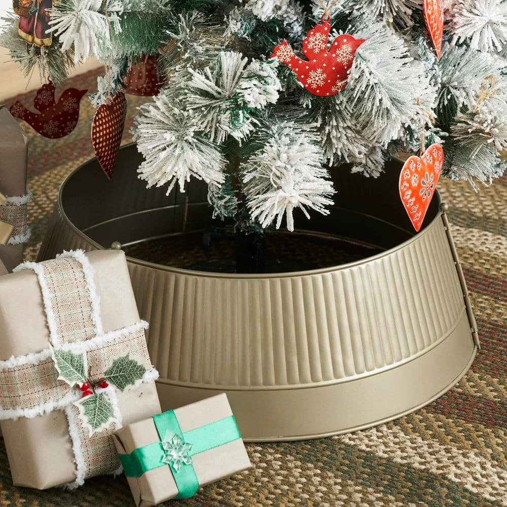 Ribbed 24 In. D Antique Gold Metal Tree Collar 2 Ribbed 24 In. D Antique Gold Metal Tree Collar - Image 2